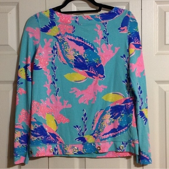 LILLY PULITZER Size X-Small Blue Pink Fish Cotton Spandex Grommet Long Sleeve - Picture 2 of 7